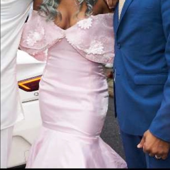 Dress - Picture 2 of 5